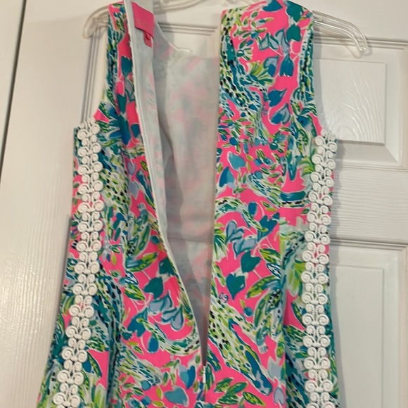 Lilly Pulitzer shift sleeveless dress size 2. Like new - Picture 8 of 10
